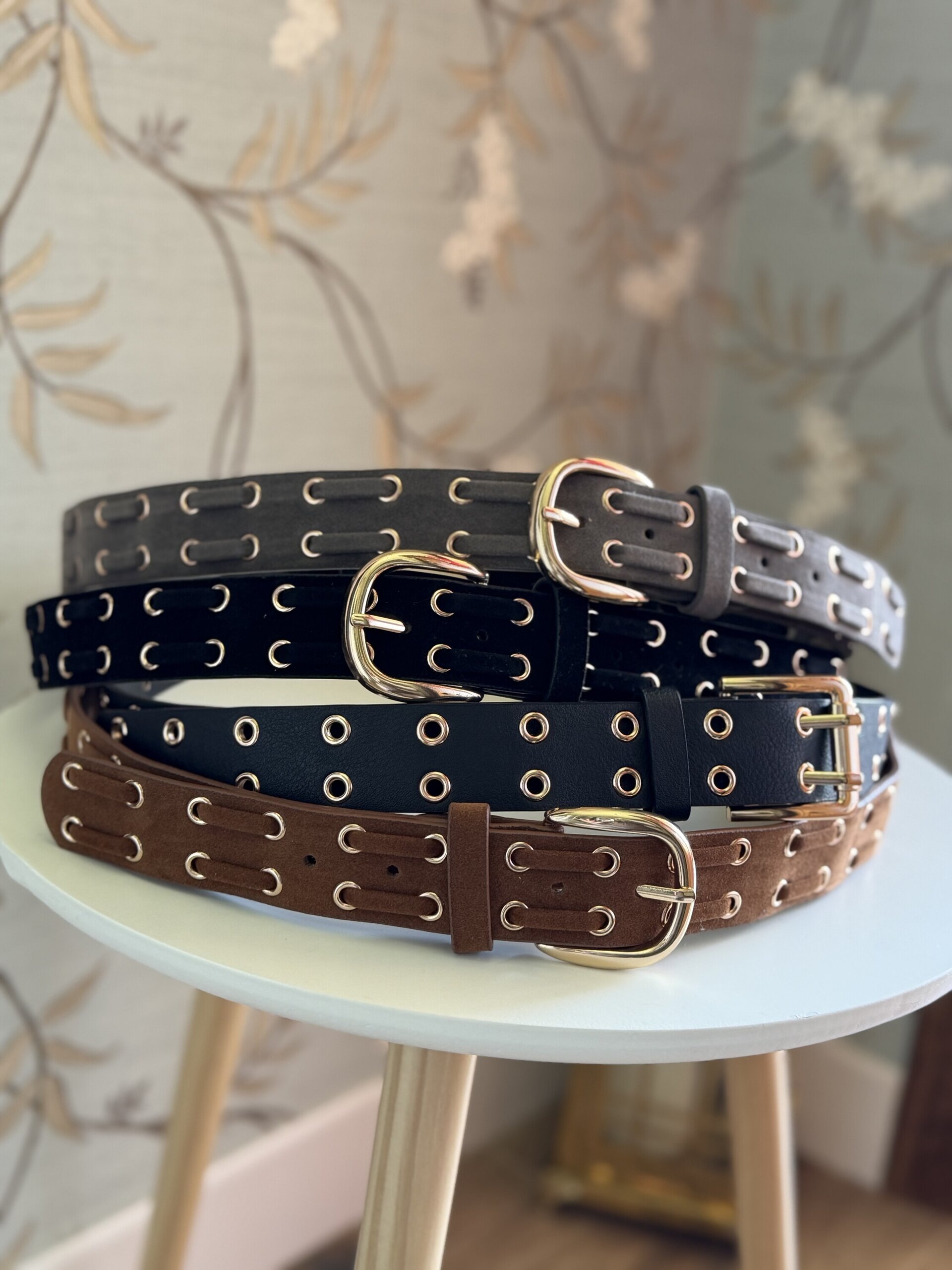 Cinturones piel. - 1