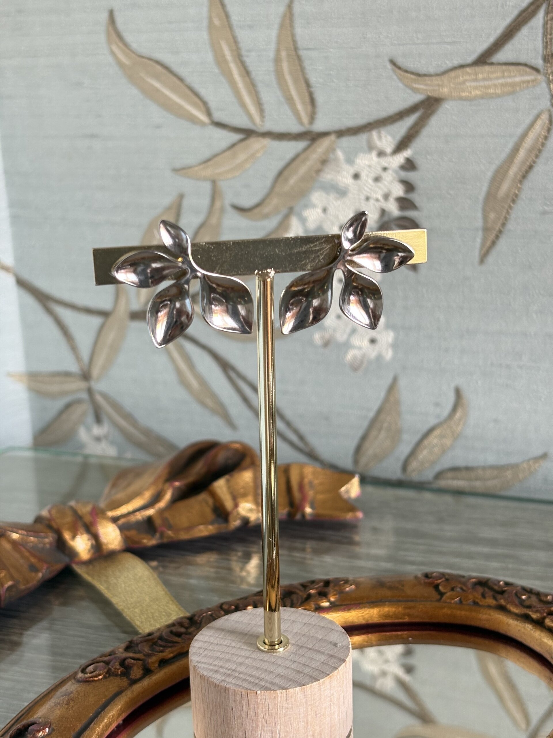 Pendientes media flor plata. - 1